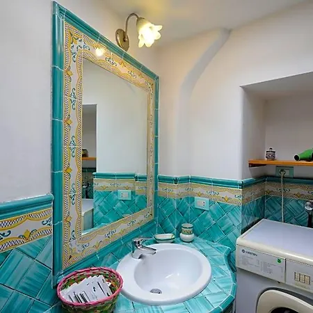 Bed and Breakfast Il Parida 4*