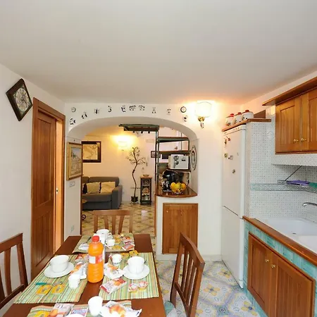 Oda ve Kahvaltı Il Parida 3*